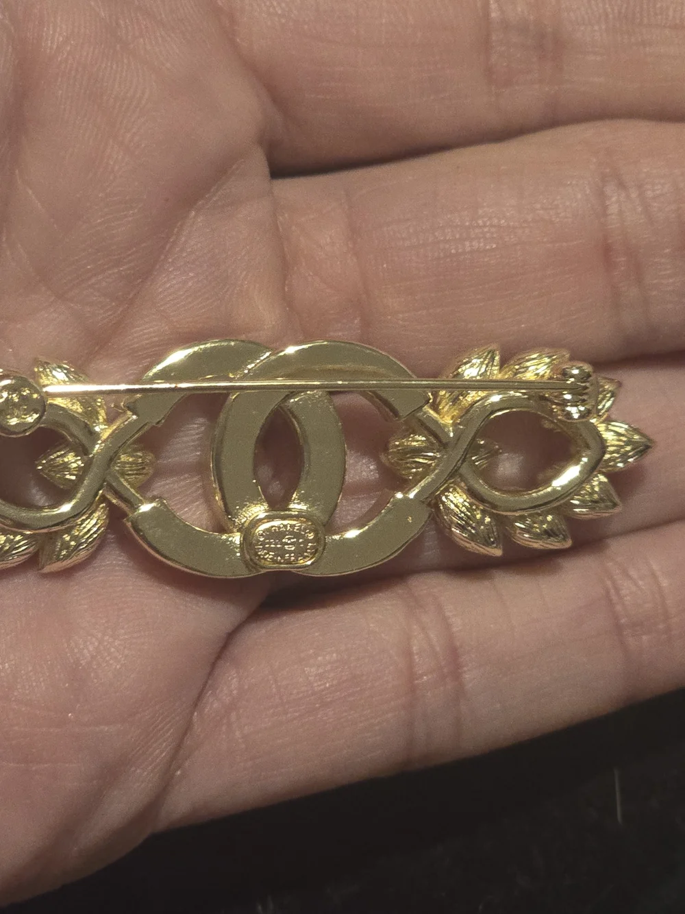 CHANEL 18kgo Crystal Interlocking Circle Gold Hair Brooch